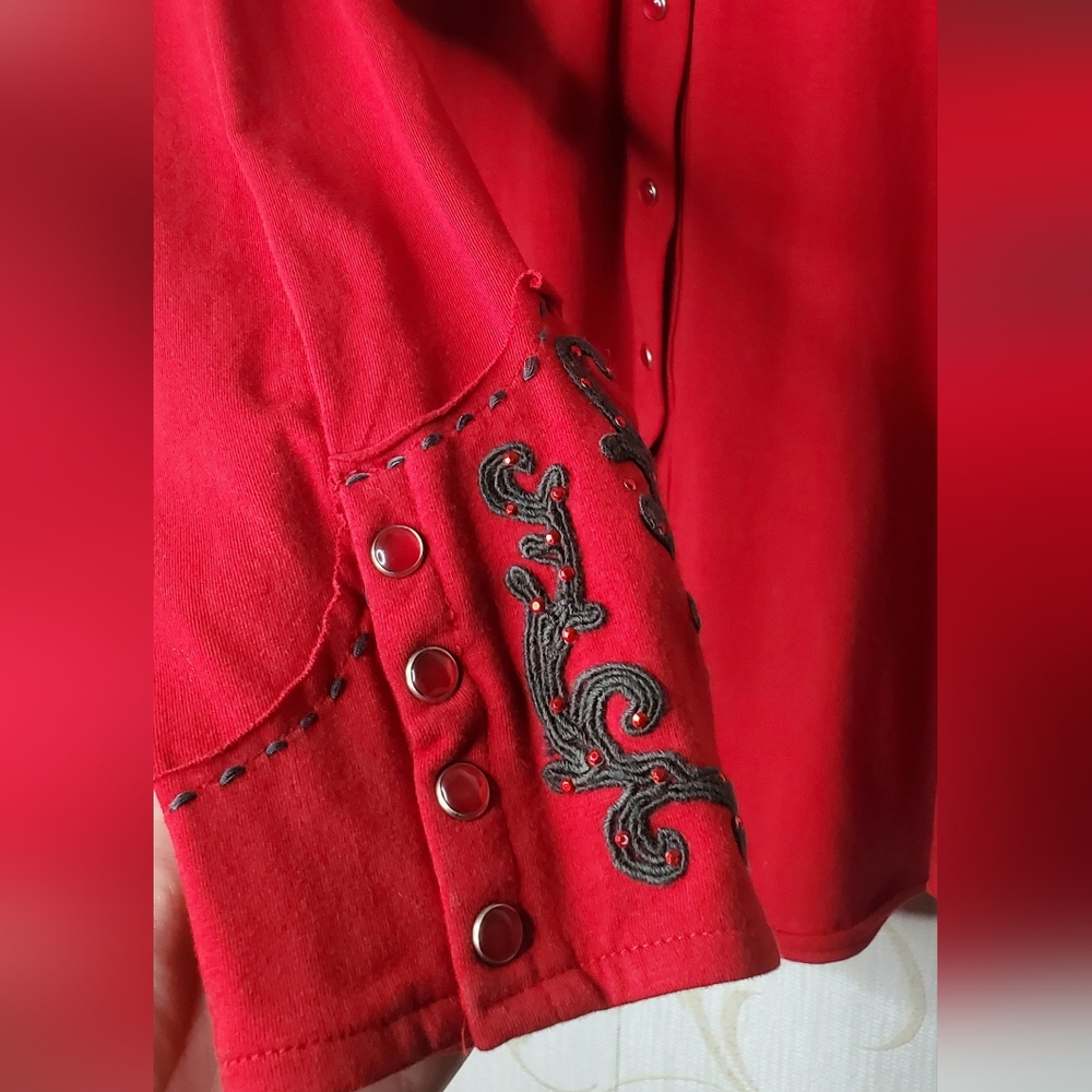 Double D Ranch Red Jewel Rhinestone Detailed longsleeve Button Down Top MEDIUM - Picture 4 of 10